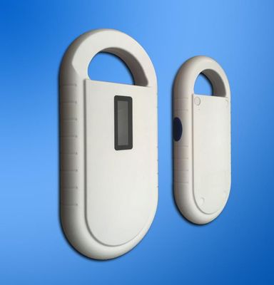 ماسح ضوئي للرقائق الدقيقة للحيوانات طراز PT160 تم تصميمه لقراءة معرف الحيوان في نفس الوقت مما يعزز تتبع الحيوانات وإدارتها